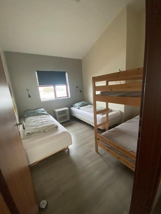 Villa Eaglerock And Tours *